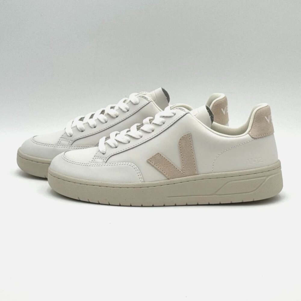 NEW Veja V-12 Leather Sneakers Women's Size 9/ EU 40 Extra White / Sable